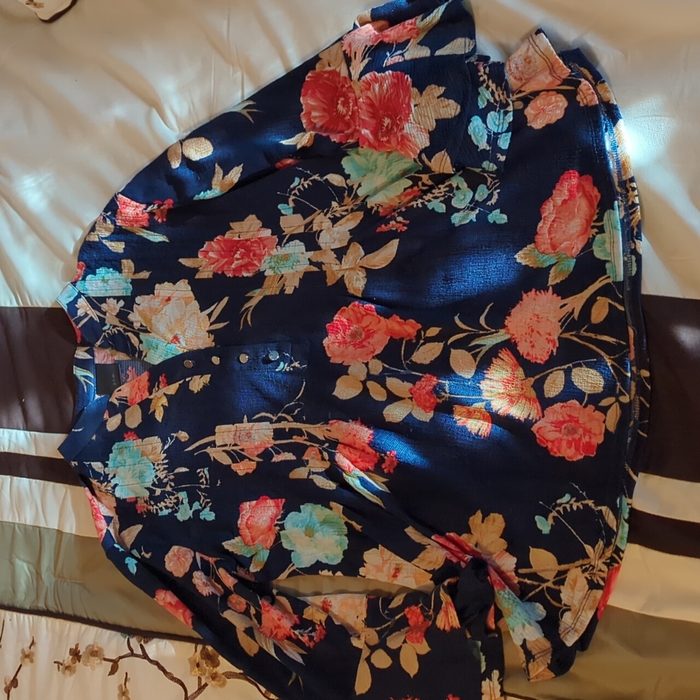 J.t.b pintuck top in red-orange & blue floral print